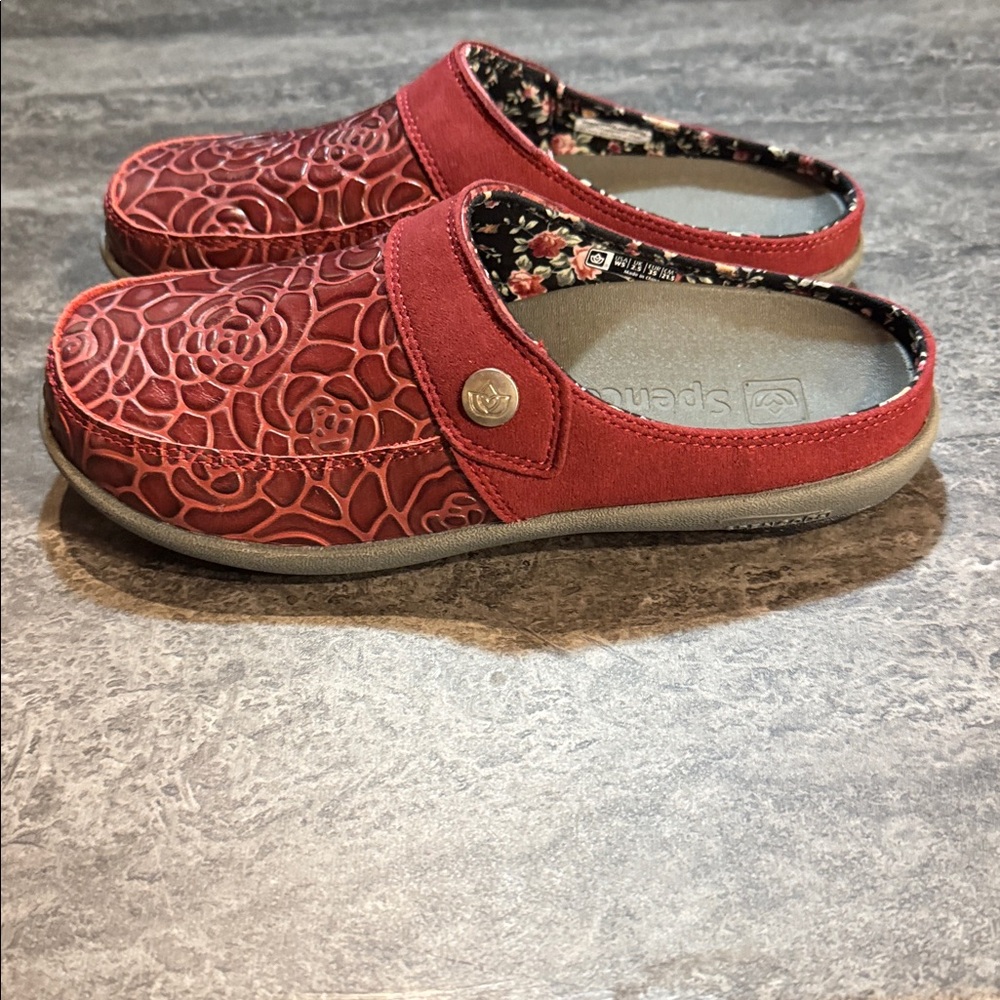 Spenco Alicia Red Floral Slip on Clog Mules  W’s 5 - Picture 2 of 5